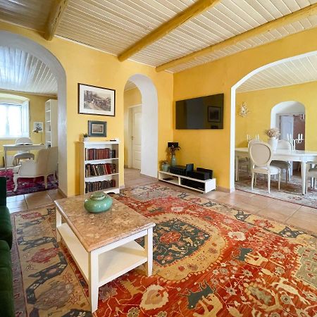 Charming Countryside Home With Fireplace & Patio 알쿠팀 외부 사진