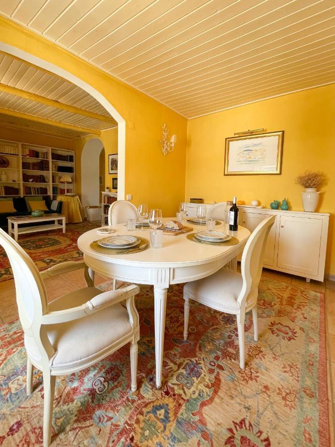 Charming Countryside Home With Fireplace & Patio 알쿠팀 외부 사진